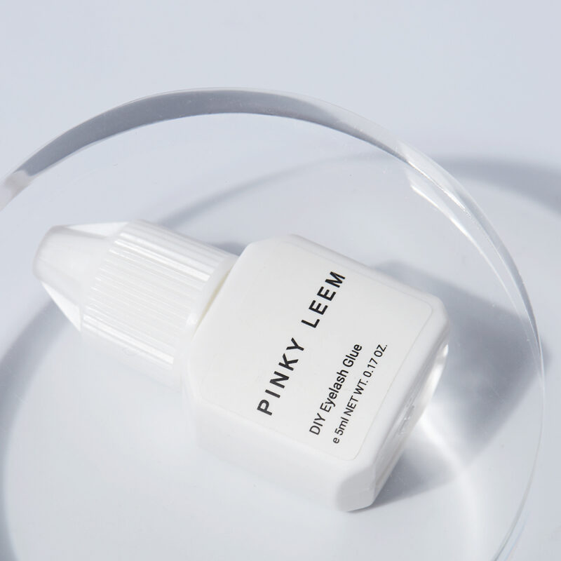 DIY Eyelash Glue - Image 2